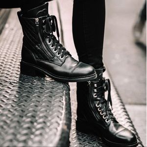 Chanel Sheepskin Quilted CC Combat Boots in Sz 37,5